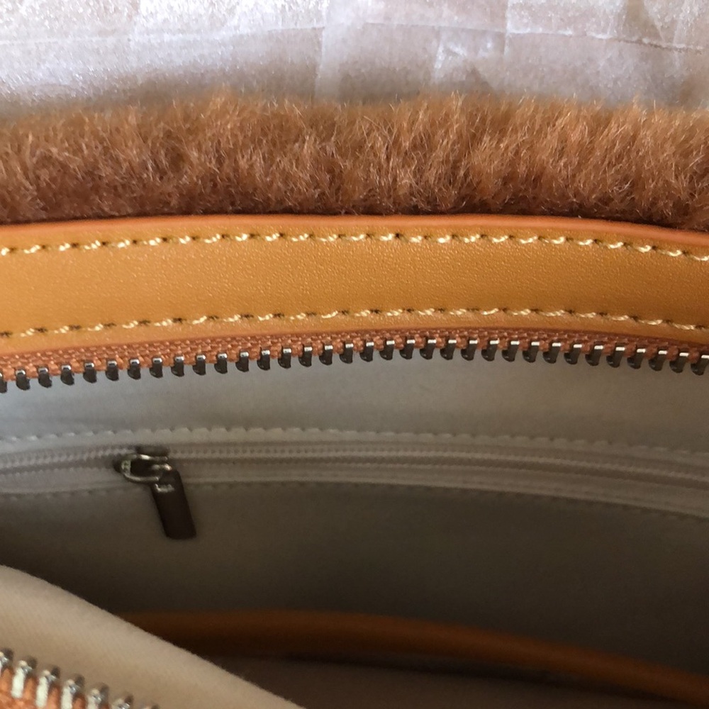 8 Other Reasons Chocolate Faux Shearling Shoulder Bag - Picture 5 of 12
